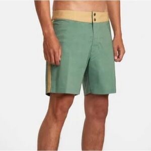 RVCA SUNSET BOARDSHORTS 17” GREEN - 28
